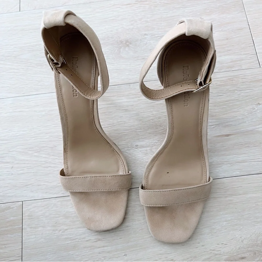 Reformation Kelly Heel - Picture 2 of 8